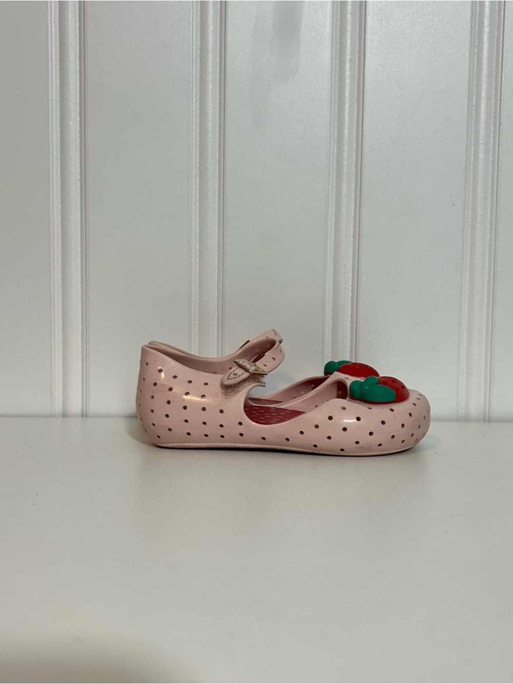 Mini Melissa Girls' Pink Mary Jane Jelly Shoes with strawberry Accent
